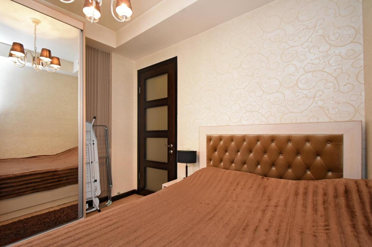 יירבאן Galaxy Inn Luxury Hostel In Center מראה חיצוני תמונה