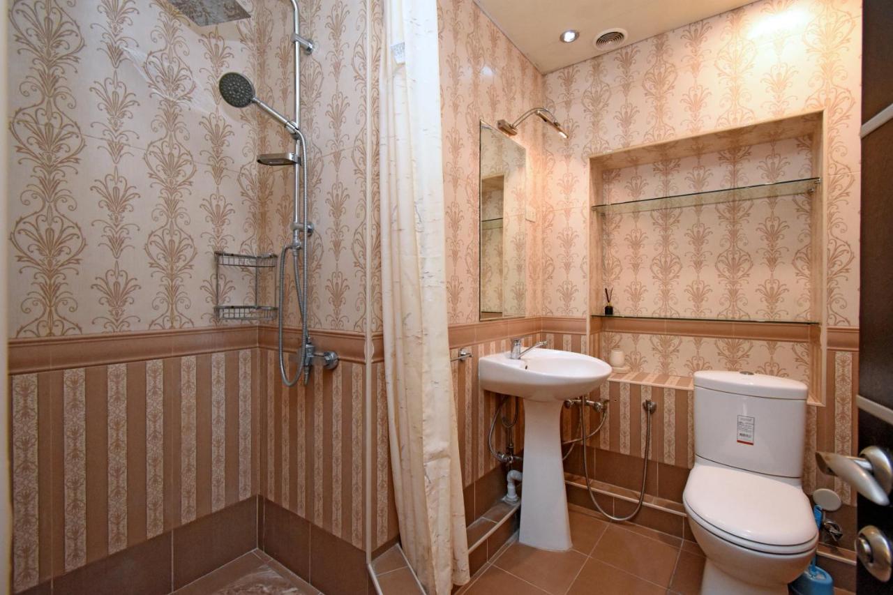 יירבאן Galaxy Inn Luxury Hostel In Center מראה חיצוני תמונה