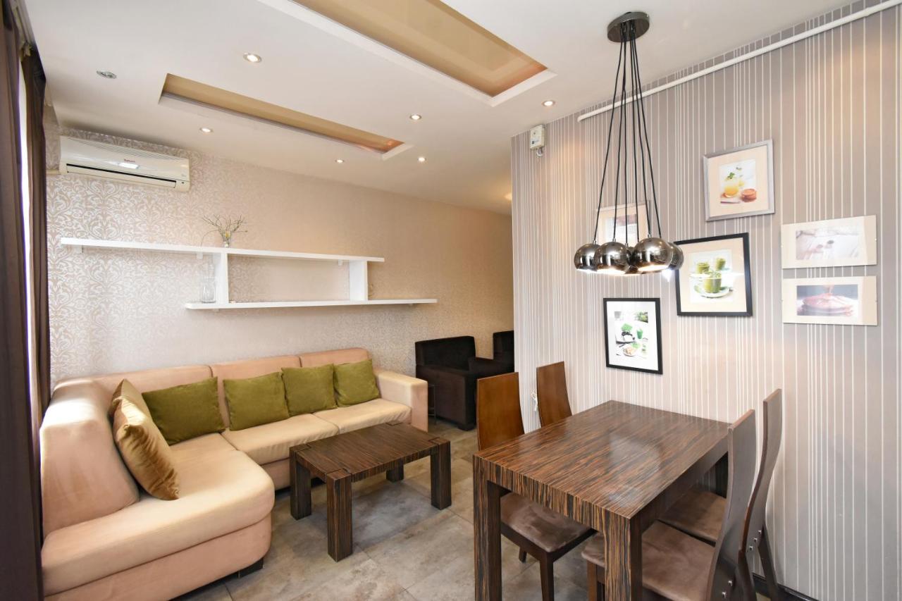 יירבאן Galaxy Inn Luxury Hostel In Center מראה חיצוני תמונה